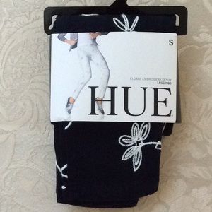 NWT Hue Floral Embroidery Navy Denim Leggings